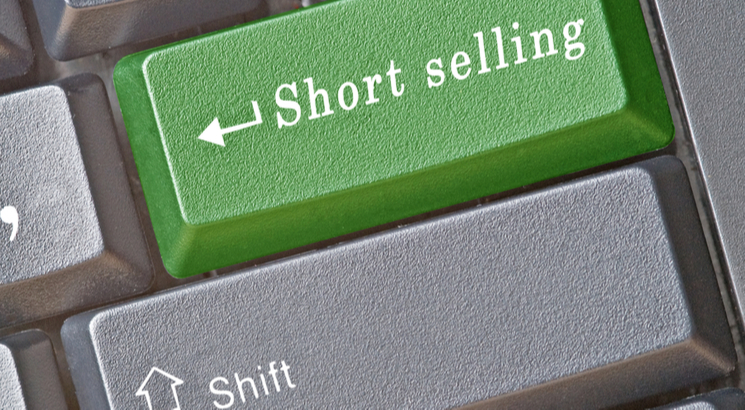 short selling - vendre à découvert - illustration clavier short selling - vendre à découvert - illustration clavier