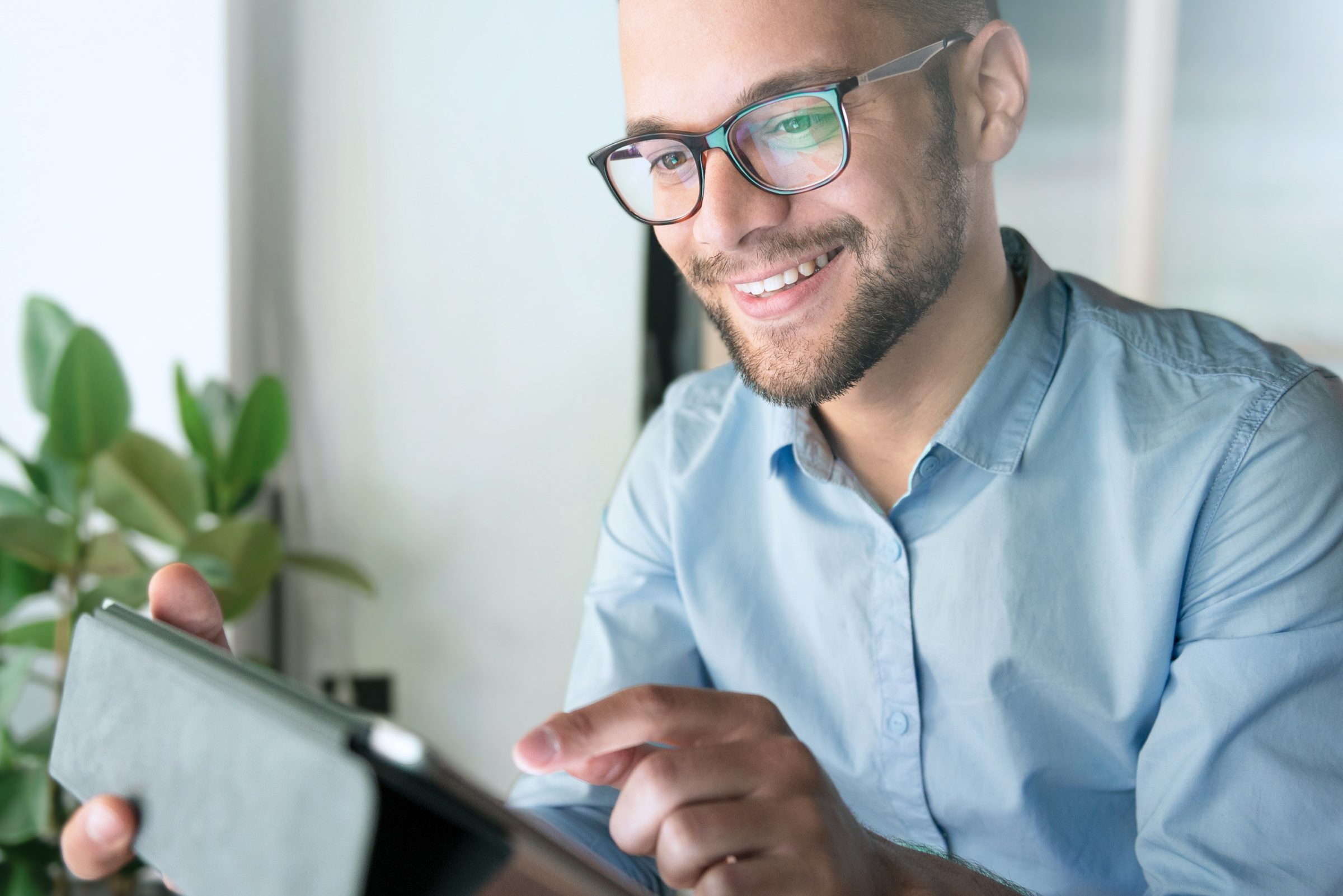 Négociez des actions par l'intermédiaire du meilleur courtier en ligne avec un logiciel de trading innovant Négociez des actions à l'aide du logiciel de trading par l'intermédiaire de LYNX