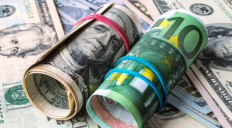 euro dollar future - euro dollar forex - illustration billets enroulés