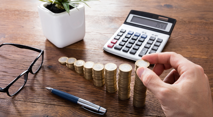 Money-management-illustration-stop-money-management-trading Risk-management-illustration calculatrice-gestion-des-risques